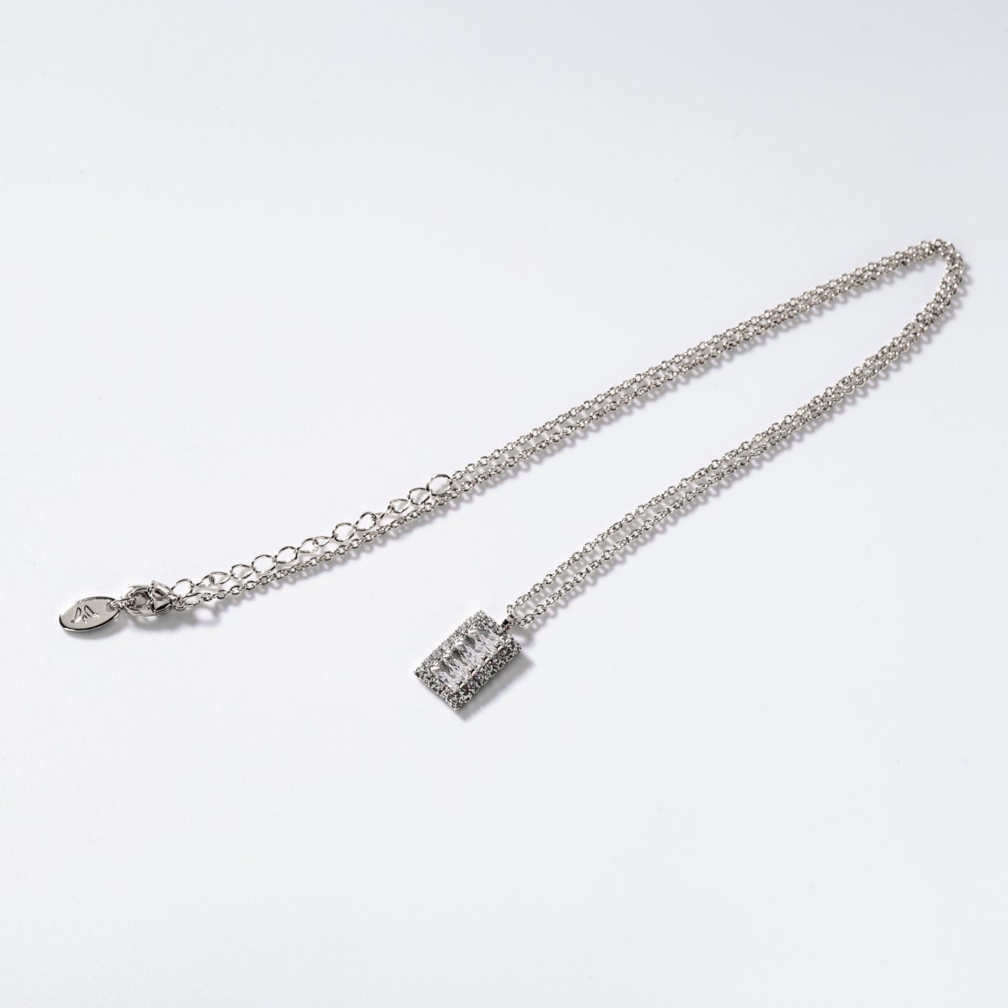 Rhodium-plated metal Precious rectangles jewel set
